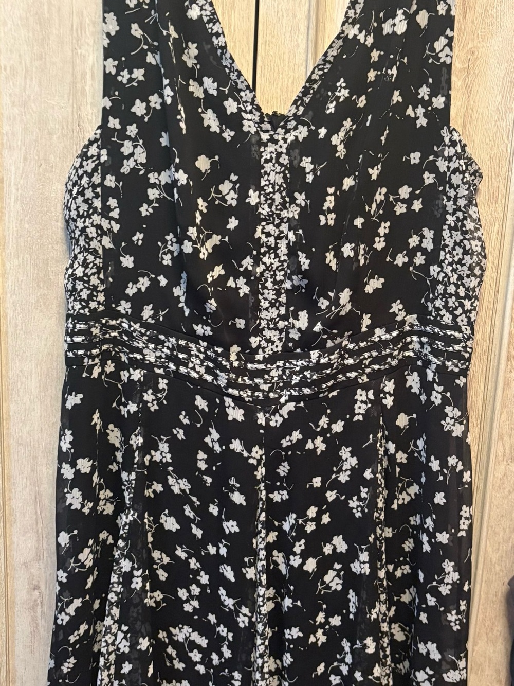 Perfect Summer Wedding Guest / Brunch Floral Dress